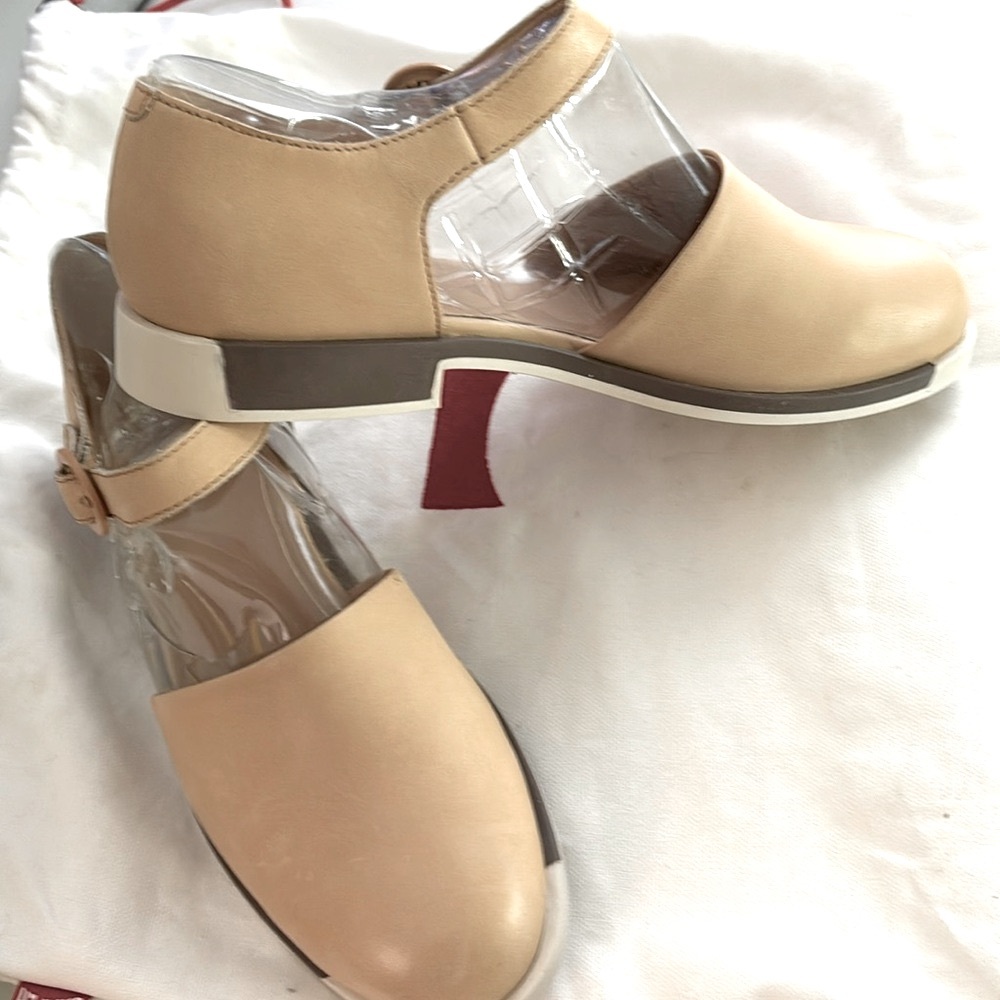 🆕🌻new Camper Mary Jane’s